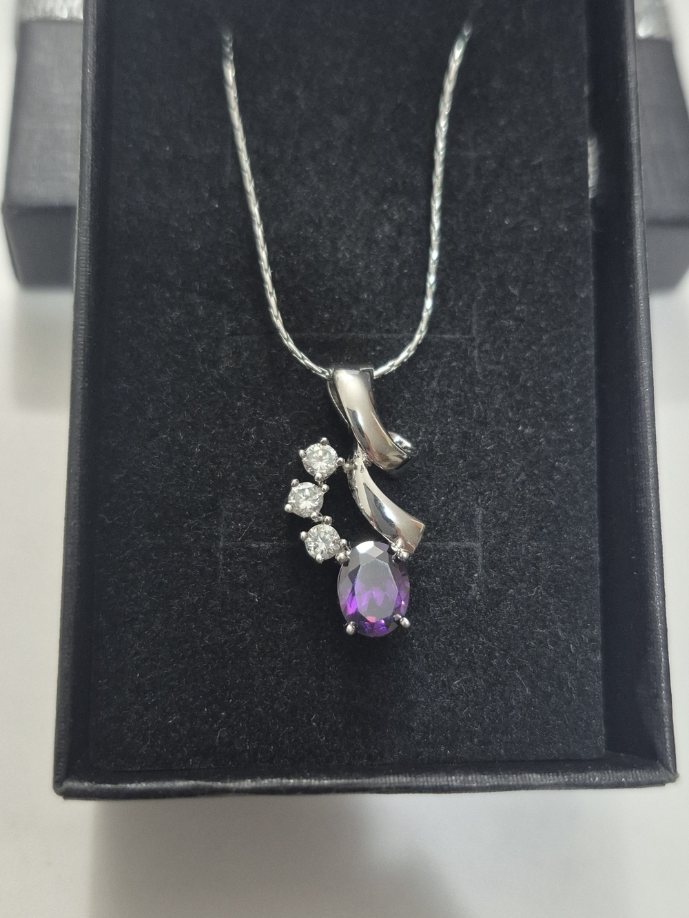 Vtg. Amethyst Pendant Necklace